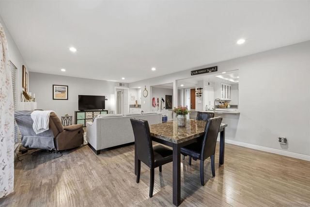12089 Caminito Campana, San Diego, CA 92128