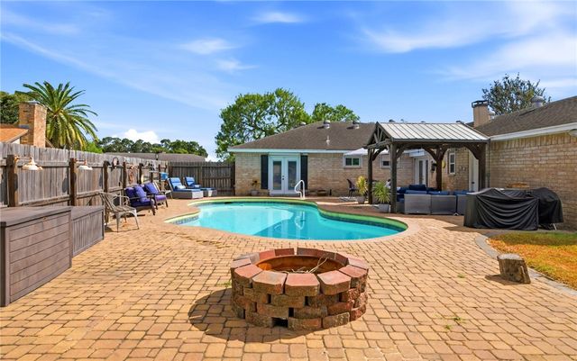5037 Maylands Dr, Corpus Christi, TX 78413