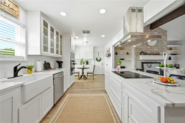 5037 Maylands Dr, Corpus Christi, TX 78413