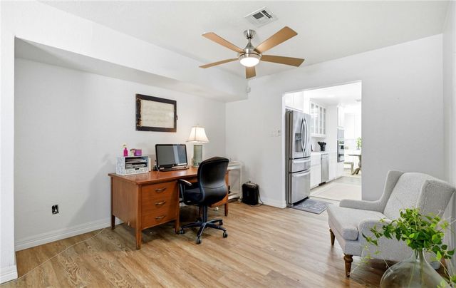 5037 Maylands Dr, Corpus Christi, TX 78413