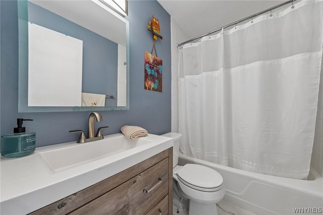 1439 North Forest Road 5, Amherst, NY 14221