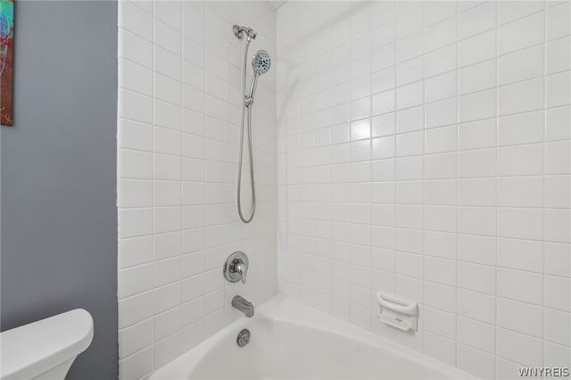 1439 North Forest Road 5, Amherst, NY 14221