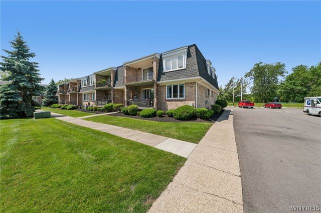 1439 North Forest Road 5, Amherst, NY 14221