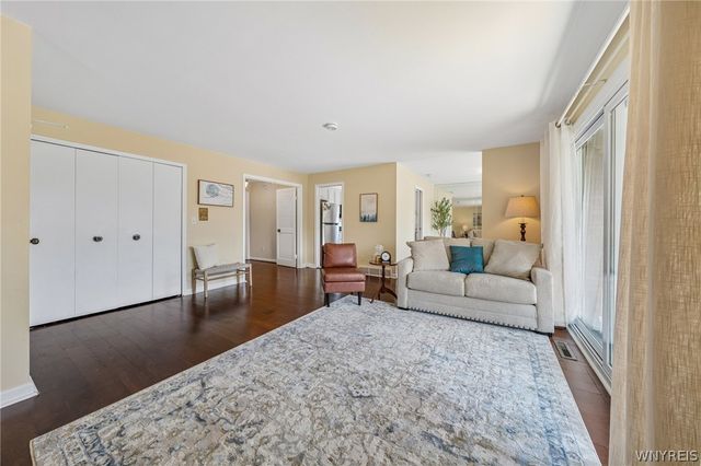 1439 North Forest Road 5, Amherst, NY 14221