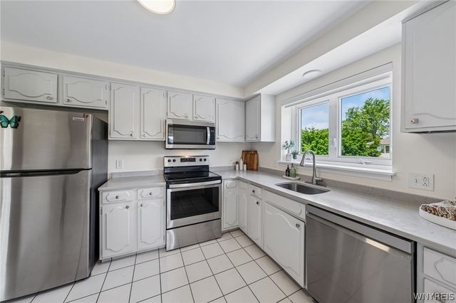 1439 North Forest Road 5, Amherst, NY 14221