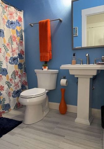 32 Starboard Drive 32, Wareham, MA 02532