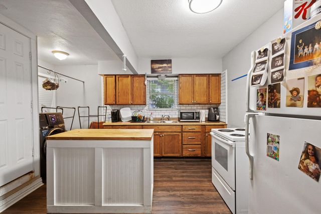 1601 W Bond Street, Denison, TX 75020