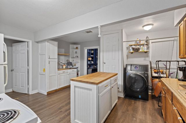 1601 W Bond Street, Denison, TX 75020