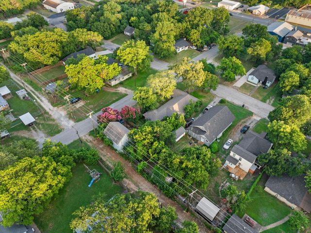 1601 W Bond Street, Denison, TX 75020