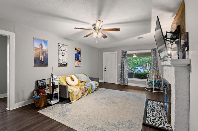 1601 W Bond Street, Denison, TX 75020