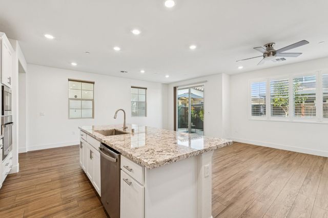 10458 Oboe Way, Elk Grove, CA 95757