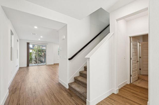 10458 Oboe Way, Elk Grove, CA 95757