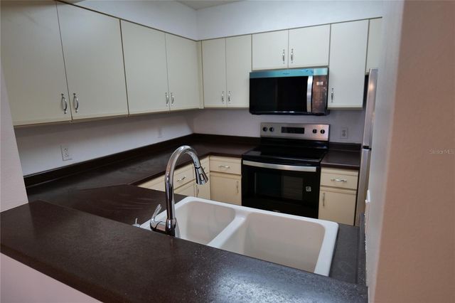 2333 FEATHER SOUND DRIVE A607, Clearwater, FL 33762