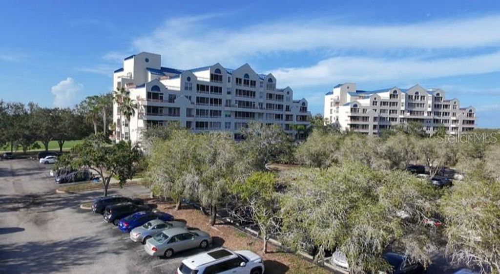 2333 FEATHER SOUND DRIVE A607, Clearwater, FL 33762