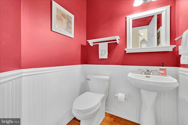 106 WOODBRIDGE CT, Sellersville, PA 18960