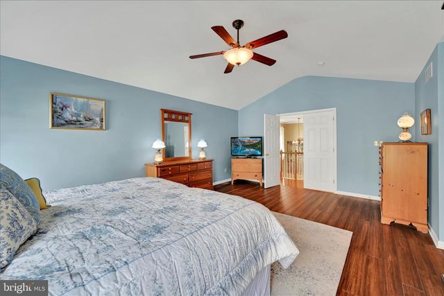 106 WOODBRIDGE CT, Sellersville, PA 18960