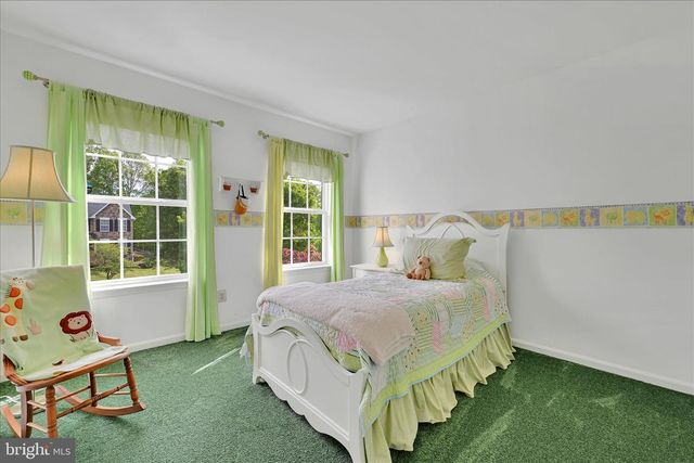106 WOODBRIDGE CT, Sellersville, PA 18960