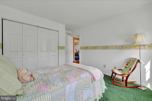 106 WOODBRIDGE CT, Sellersville, PA 18960
