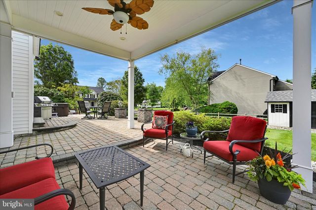 106 WOODBRIDGE CT, Sellersville, PA 18960