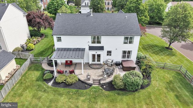 106 WOODBRIDGE CT, Sellersville, PA 18960