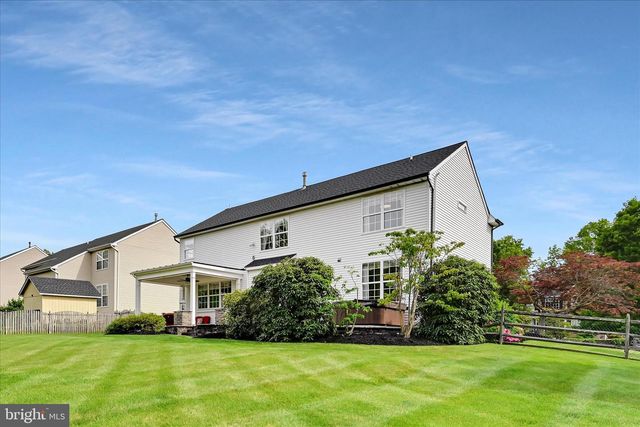 106 WOODBRIDGE CT, Sellersville, PA 18960