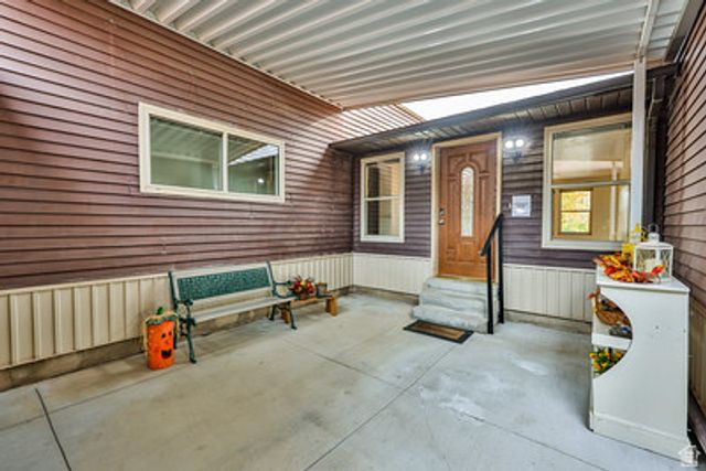 9506 N 4000 W, Cedar Hills, UT 84062