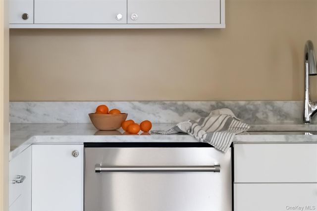 72 Lookout Road, Tuxedo Park, NY 10987