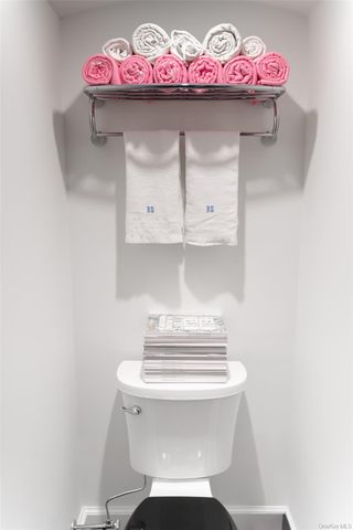 72 Lookout Road, Tuxedo Park, NY 10987