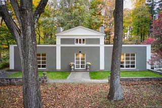 72 Lookout Road, Tuxedo Park, NY 10987