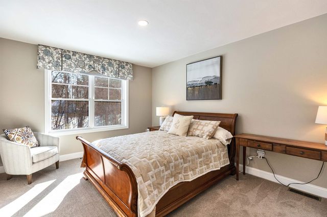 1C Pat's Way, Hollis, NH 03049