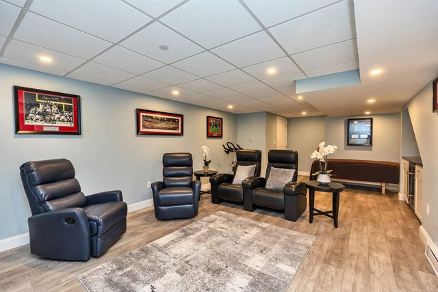 1C Pat's Way, Hollis, NH 03049