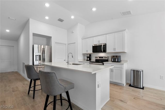 114 SW 13th ST, Cape Coral, FL 33991