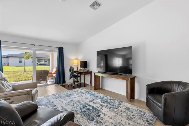 114 SW 13th ST, Cape Coral, FL 33991