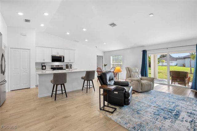 114 SW 13th ST, Cape Coral, FL 33991