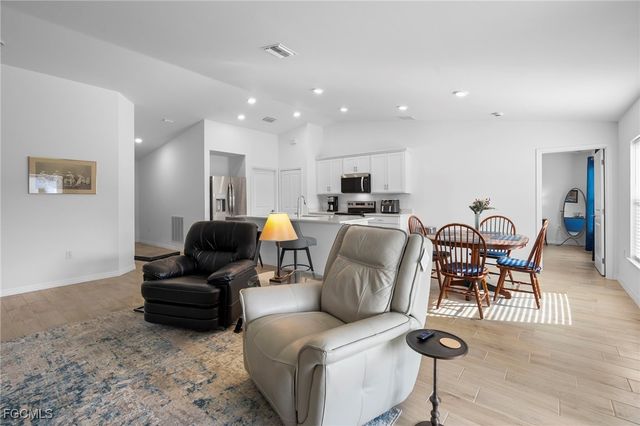 114 SW 13th ST, Cape Coral, FL 33991