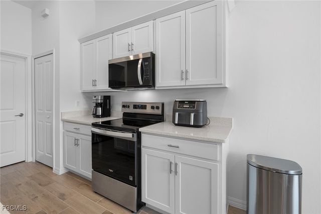 114 SW 13th ST, Cape Coral, FL 33991