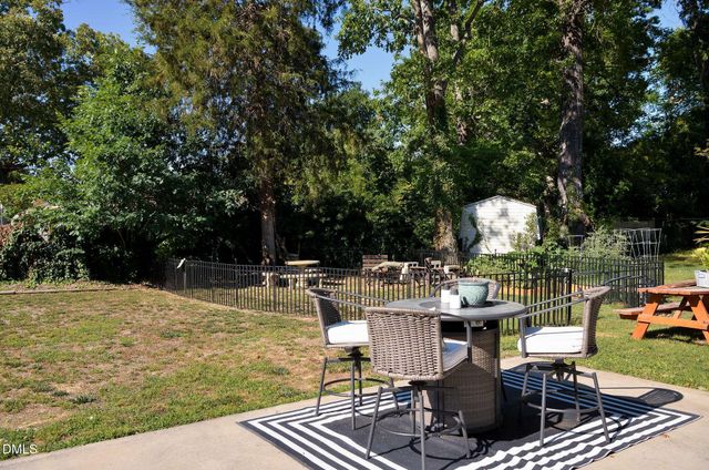 1702 W Front Street, Burlington, NC 27215
