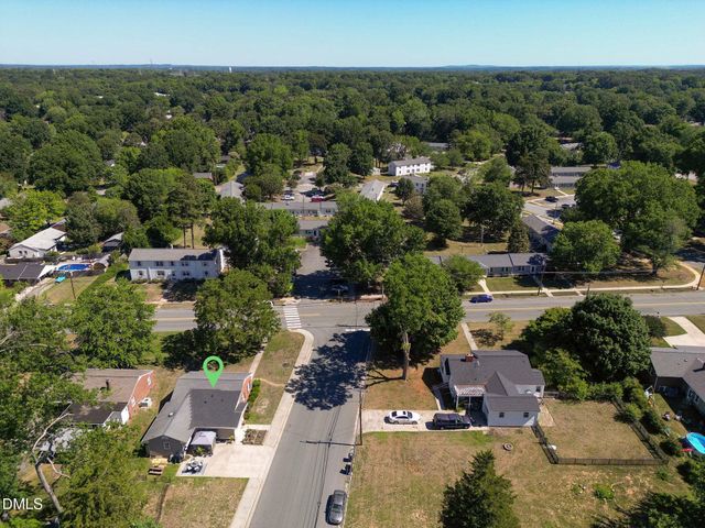1702 W Front Street, Burlington, NC 27215