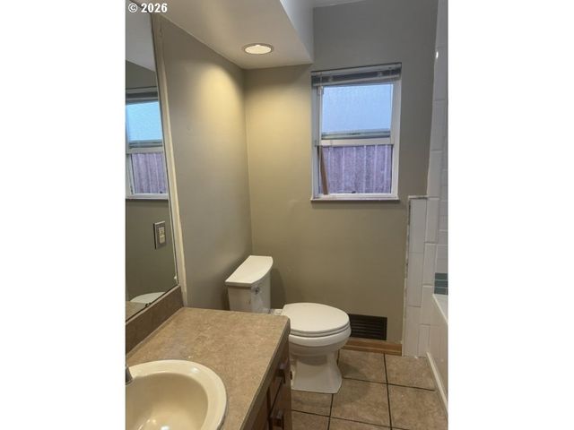 3410 CLARK Ave, Vancouver, WA 98661