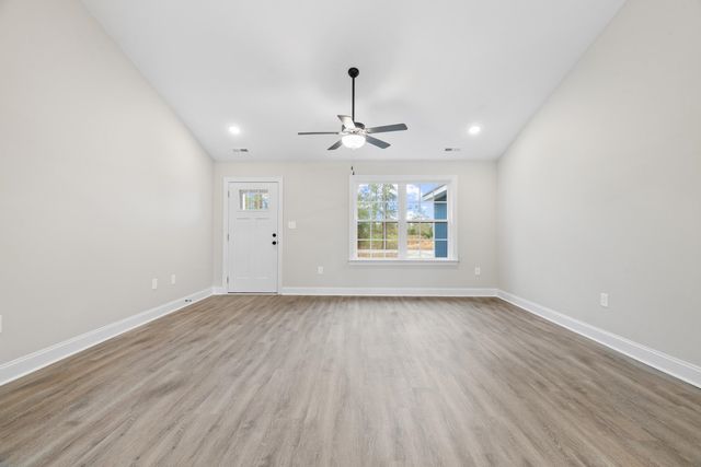 3960 Green Sea Rd., Green Sea, SC 29545