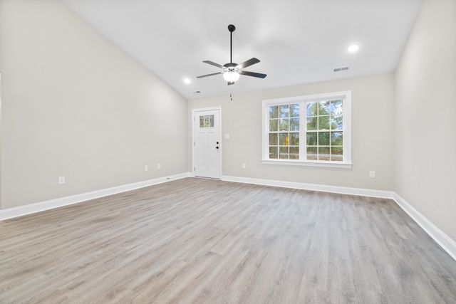 3960 Green Sea Rd., Green Sea, SC 29545