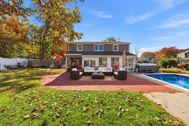19 Fraser, Stoughton, MA 02072