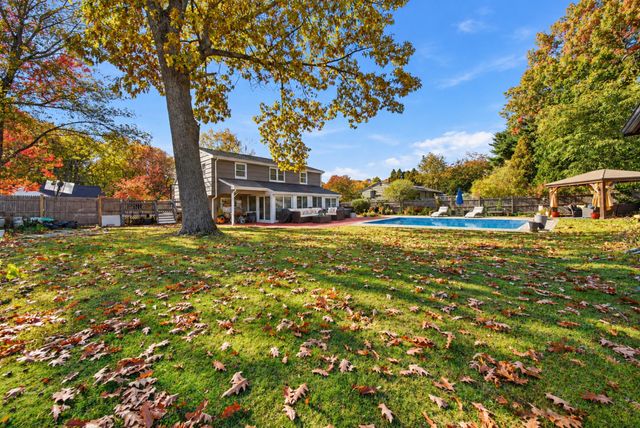19 Fraser, Stoughton, MA 02072