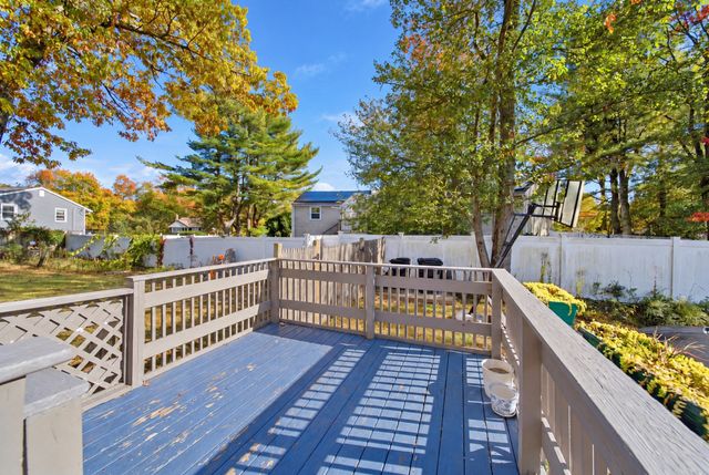 19 Fraser, Stoughton, MA 02072