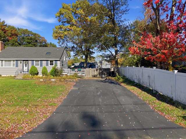 19 Fraser, Stoughton, MA 02072