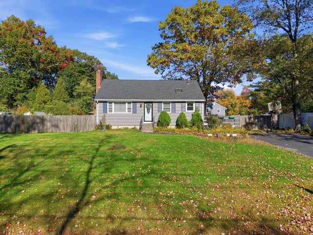 19 Fraser, Stoughton, MA 02072