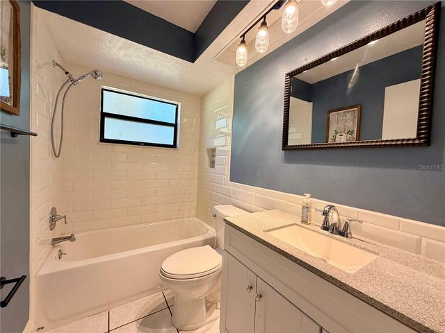 10849 LAKEVIEW DRIVE, New Port Richey, FL 34654