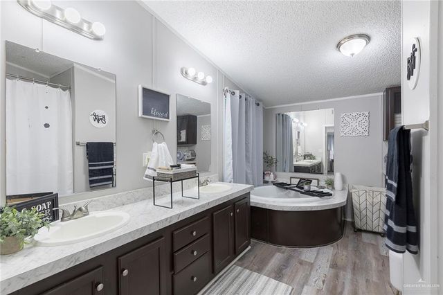 1533 Oak Lane, Weslaco, TX 78599