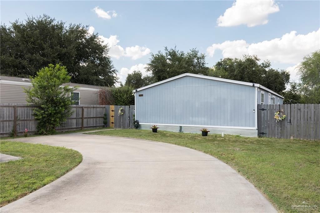 1533 Oak Lane, Weslaco, TX 78599