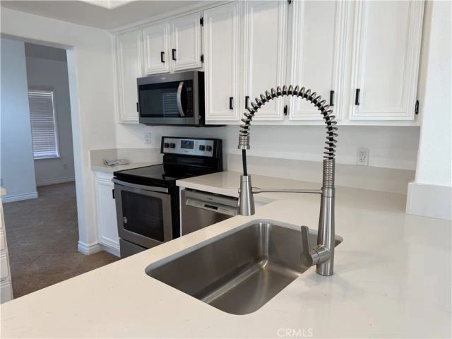 28594 Moon Shadow Drive, Menifee, CA 92584